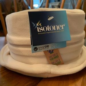 Isotoner stretch fleece cloche hat- Ivory NWT